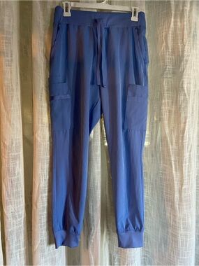 Unisex Blue WhisperLite Scrubs- Jogger Style size Small Petite